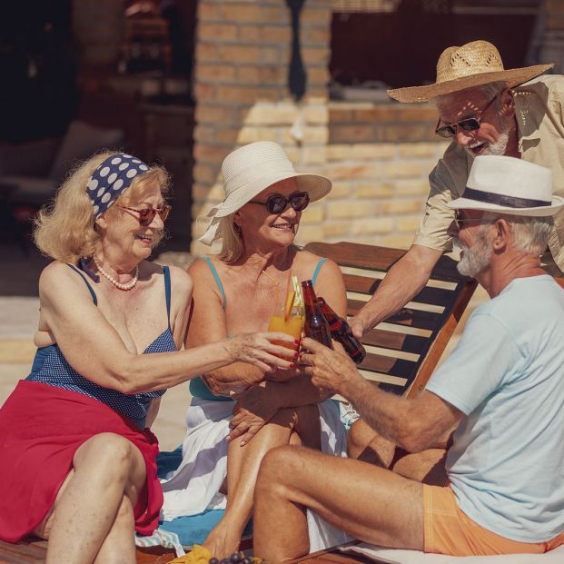 Consejos para cuidar la piel de los mayores en verano (Foto Bigstock) Consejos para cuidar la piel de los mayores en verano (Foto Bigstock)