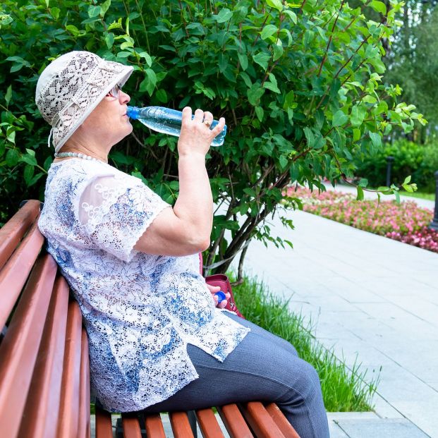 Ante una deshidratación esto es lo que debes hacer Ante una deshidratación esto es lo que debes hacer