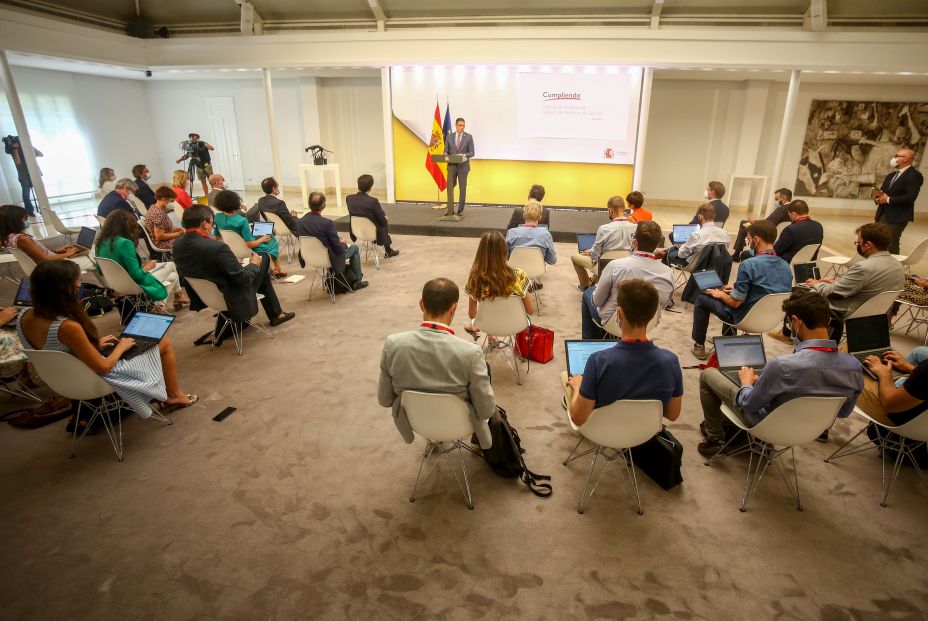 Sánchez se cuelga la "medalla de oro" a su gestión en plena quinta ola del coronavirus Sánchez se cuelga la "medalla de oro" a su gestión en plena quinta ola del coronavirus