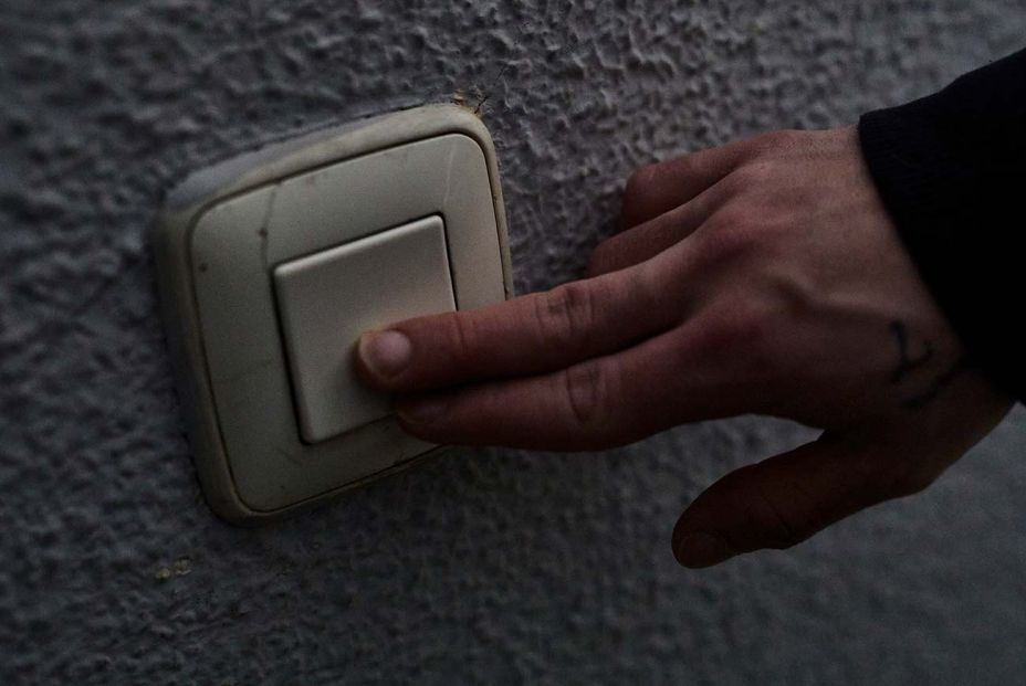 Luz: el mercado regulado pierde clientes frente a las tarifas planas, ¿de verdad compensan? Luz: el mercado regulado pierde clientes frente a las tarifas planas, ¿de verdad compensan?