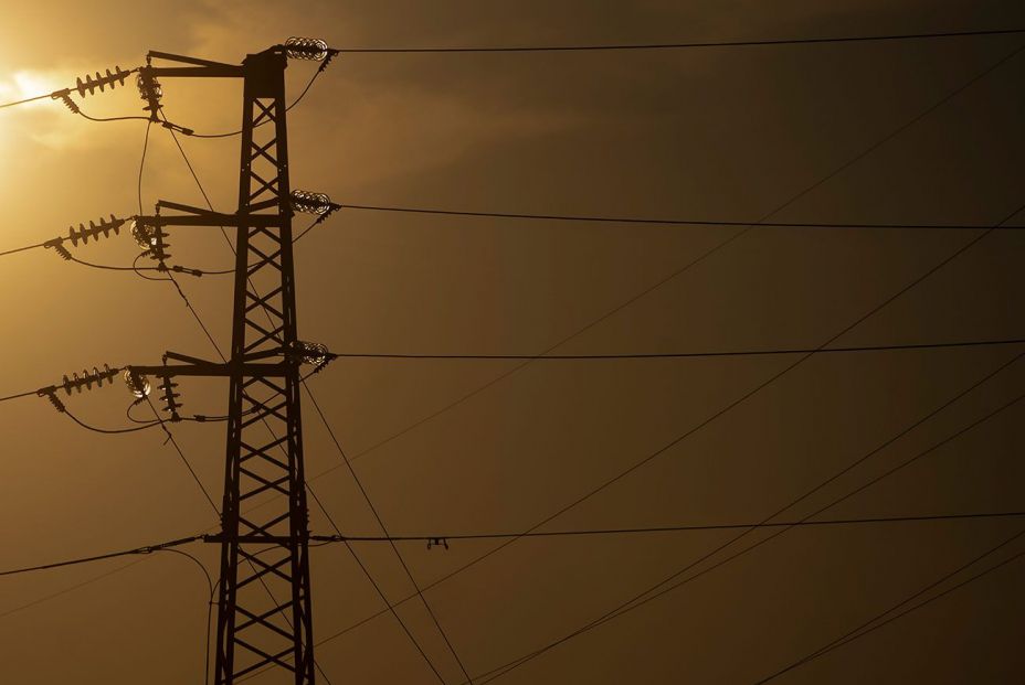 Luz: el mercado regulado pierde clientes frente a las tarifas planas, ¿de verdad compensan? Luz: el mercado regulado pierde clientes frente a las tarifas planas, ¿de verdad compensan?