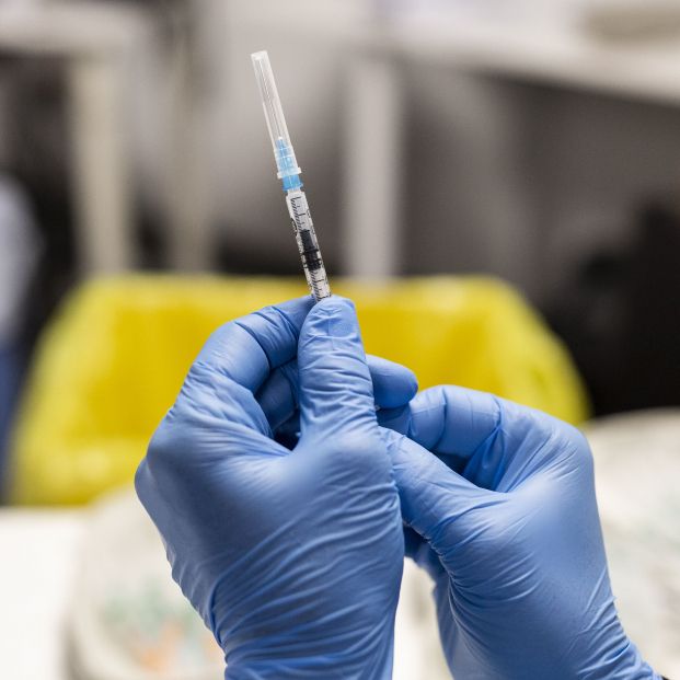 Israel, primer país en vacunar masivamente a los mayores con una tercera dosis Israel, primer país en vacunar masivamente a los mayores con una tercera dosis