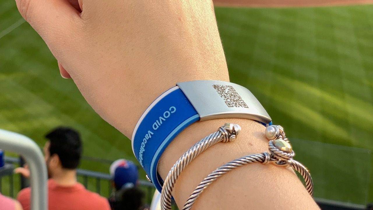  ImmunaBand, la pulsera para identificar a los vacunados contra el coronavirus