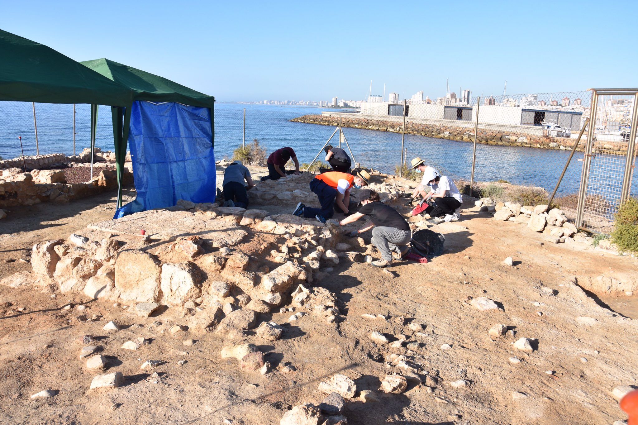 Descubren en Alicante una instalación de conservas de pescado del siglo IV a.C