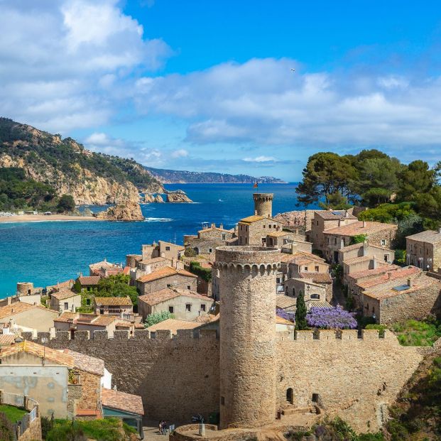 Tossa de Mar (bigstockphoto) Tossa de Mar (bigstockphoto)
