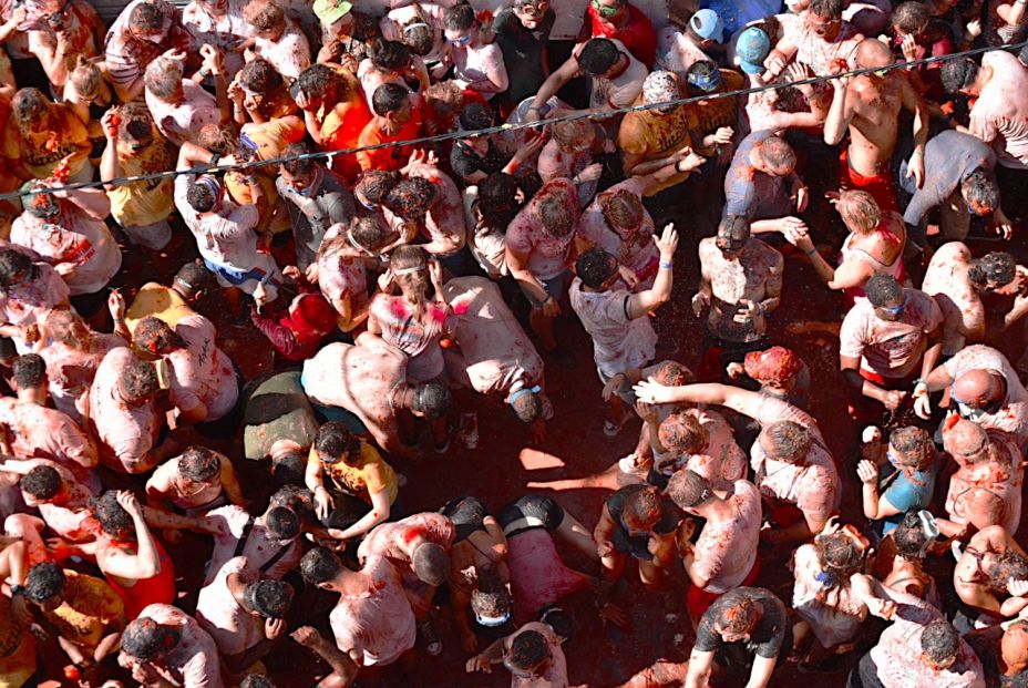 EuropaPress 2339436 miles personas participan fiesta tomatina bunol 2019 EuropaPress 2339436 miles personas participan fiesta tomatina bunol 2019