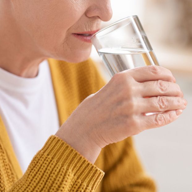 Beber suficiente agua podría prevenir la insuficiencia cardíaca. Foto: Bigstock Beber suficiente agua podría prevenir la insuficiencia cardíaca. Foto: Bigstock