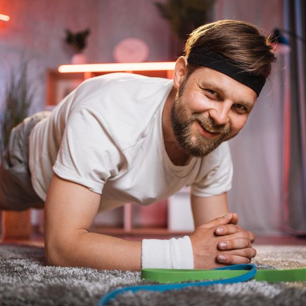 ¿Tableta de chocolate? Fortalece tus abdominales con estos ejercicios Foto: bigstock ¿Tableta de chocolate? Fortalece tus abdominales con estos ejercicios Foto: bigstock