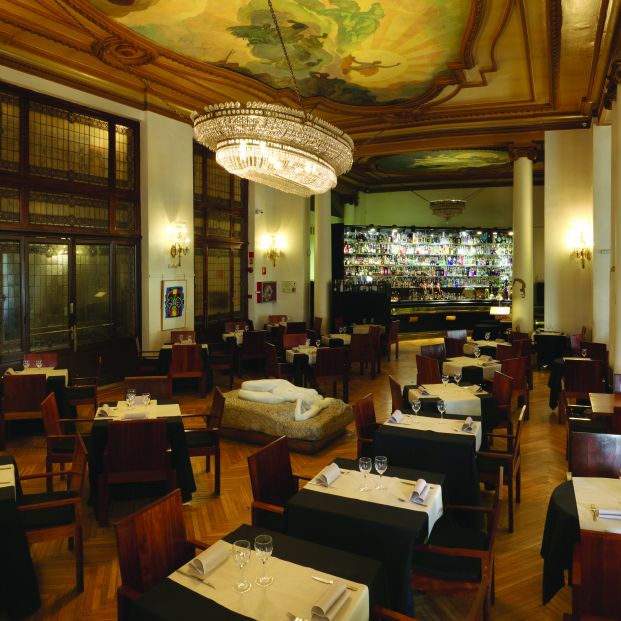 Un recorrido cafés históricos de Madrid (www.circulodebellasartes.com/lapecera) Un recorrido cafés históricos de Madrid (www.circulodebellasartes.com/lapecera)