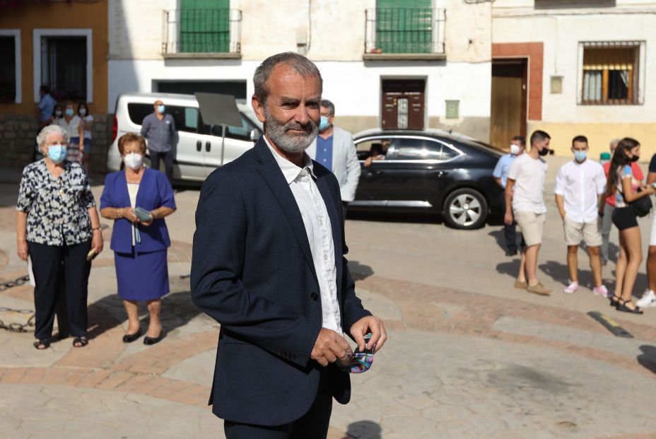 Fernando Simón reaparece y advierte sobre cuándo terminará la pandemia Fernando Simón reaparece y advierte sobre cuándo terminará la pandemia