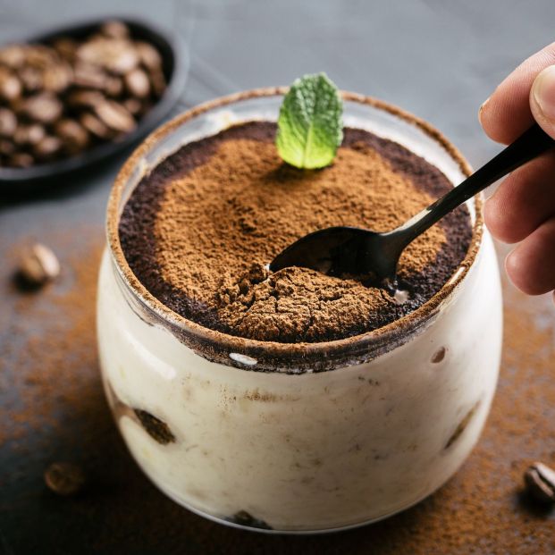 Tiramisú, receta hecha con café (bigstock)