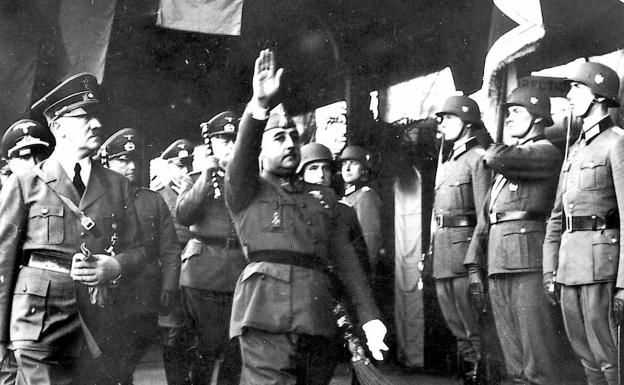 Hitler y Franco durante el encuentro que tuvieron a cabo en Hendaya Hitler y Franco durante el encuentro que tuvieron a cabo en Hendaya