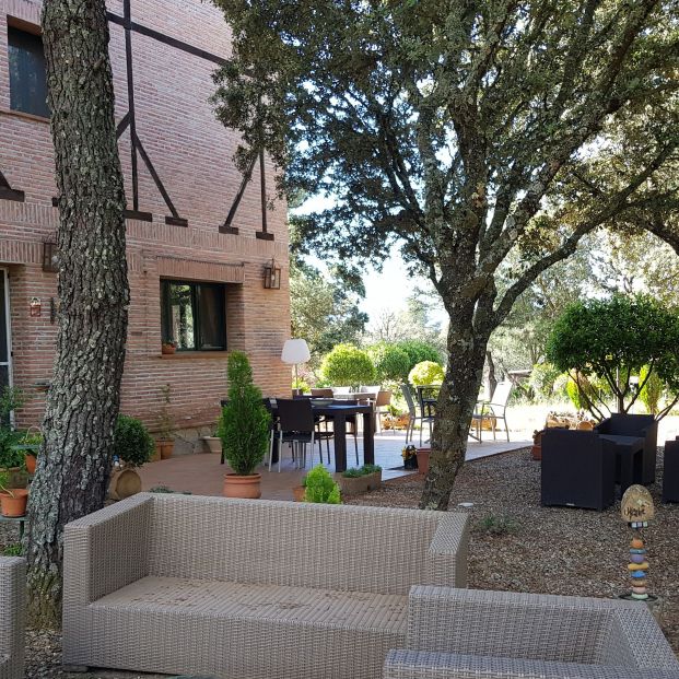 Un hotel rural de un pueblo de Toledo sale a subasta pública por un euro