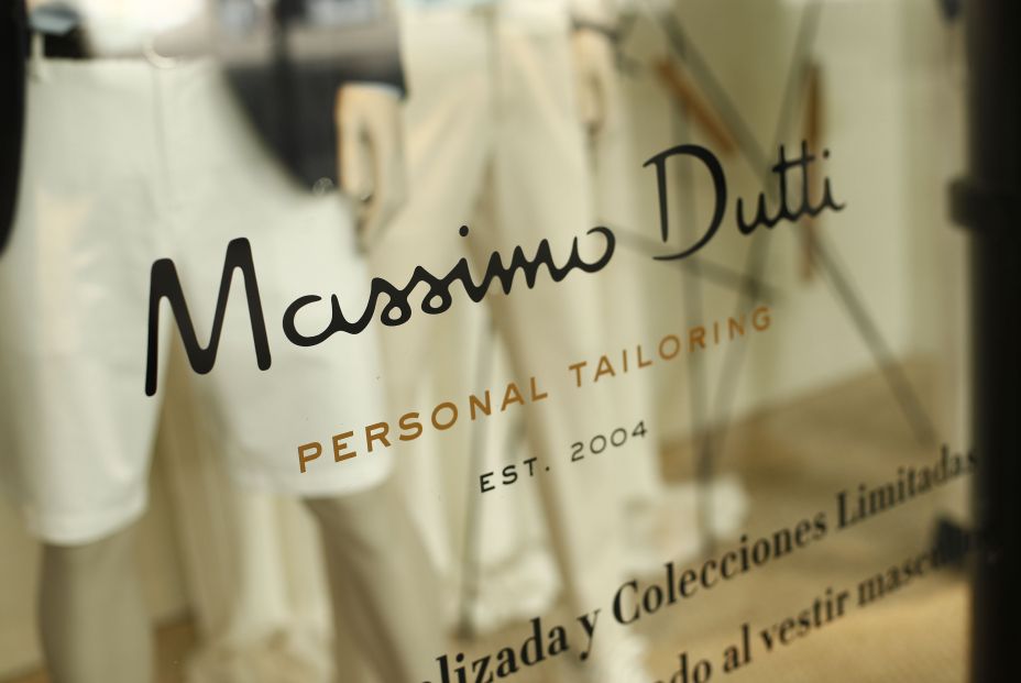 EuropaPress 2230326 escaparate massimo dutti donde rebajas verano 2019 ya empezado EuropaPress 2230326 escaparate massimo dutti donde rebajas verano 2019 ya empezado