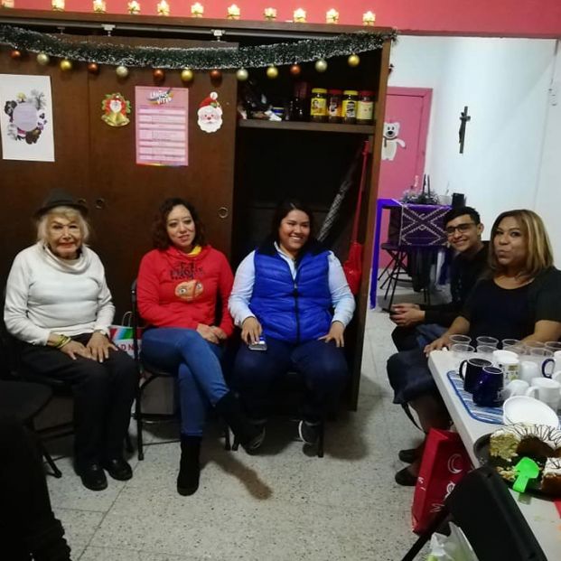 Samantha Flores y más usuarias del centro. Samantha Flores y más usuarias del centro.