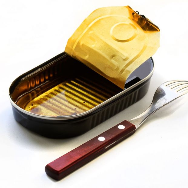 Por qué no deberías guardar una lata de conservas abierta en la nevera (Foto Bigstock) 2 Por qué no deberías guardar una lata de conservas abierta en la nevera (Foto Bigstock) 2