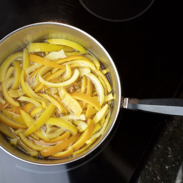 bigstock Hervir cítricos para aromatizar bigstock Hervir cítricos para aromatizar