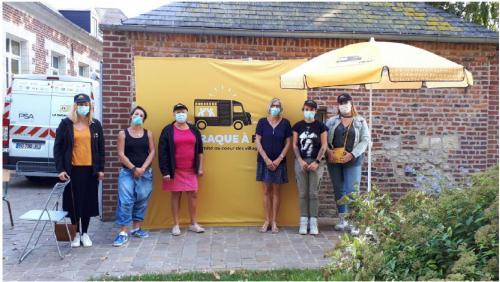 La Baraque à Frat, una camioneta que lucha contra el aislamiento de las personas mayores en Francia La Baraque à Frat, una camioneta que lucha contra el aislamiento de las personas mayores en Francia