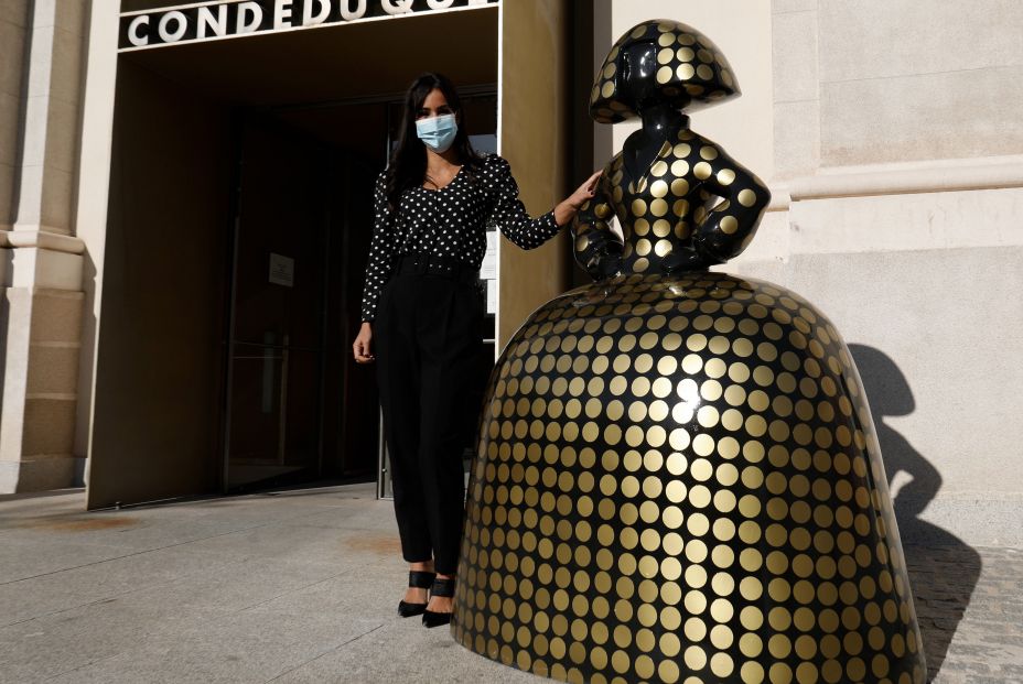 EuropaPress 4036829 vicealcaldesa madrid begona villacis posa menina presentacion meninas