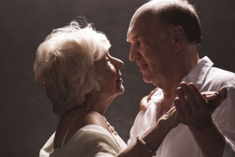 Sexo en personas mayores: Nuevos cursos online gratuitos para romper tabúes y prejuicios (BigStock) Sexo en personas mayores: Nuevos cursos online gratuitos para romper tabúes y prejuicios (BigStock)