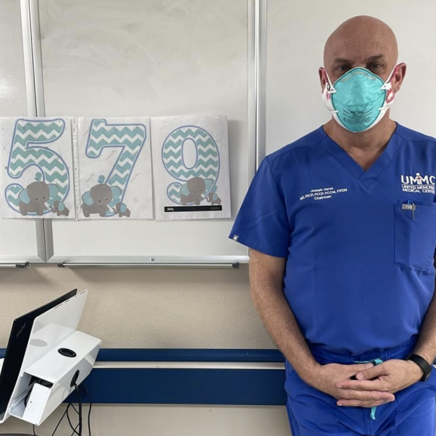 El doctor Joseph Varon en Instagram