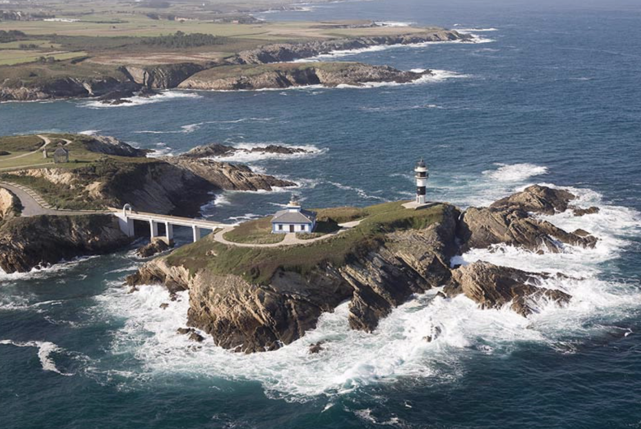 Isla Pancha en Ribadeo (Lugo). Foto: Turismo de Galicia Isla Pancha en Ribadeo (Lugo). Foto: Turismo de Galicia