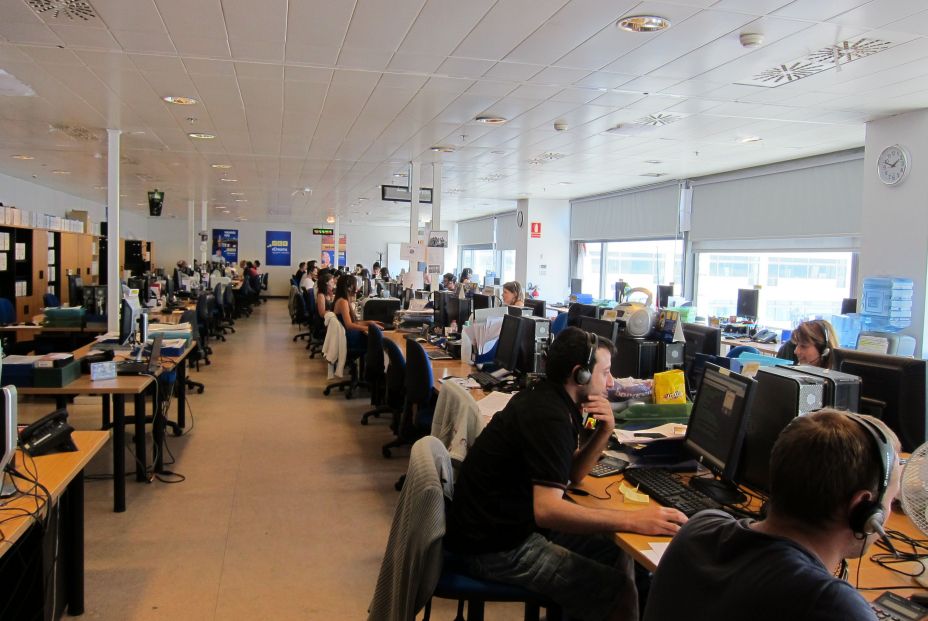 EuropaPress 2714918 oficina servicios call center EuropaPress 2714918 oficina servicios call center