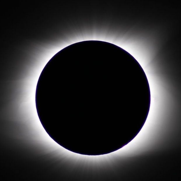 Cómo y dónde ver el eclipse solar del 4 de diciembre, el último del año Cómo y dónde ver el eclipse solar del 4 de diciembre, el último del año