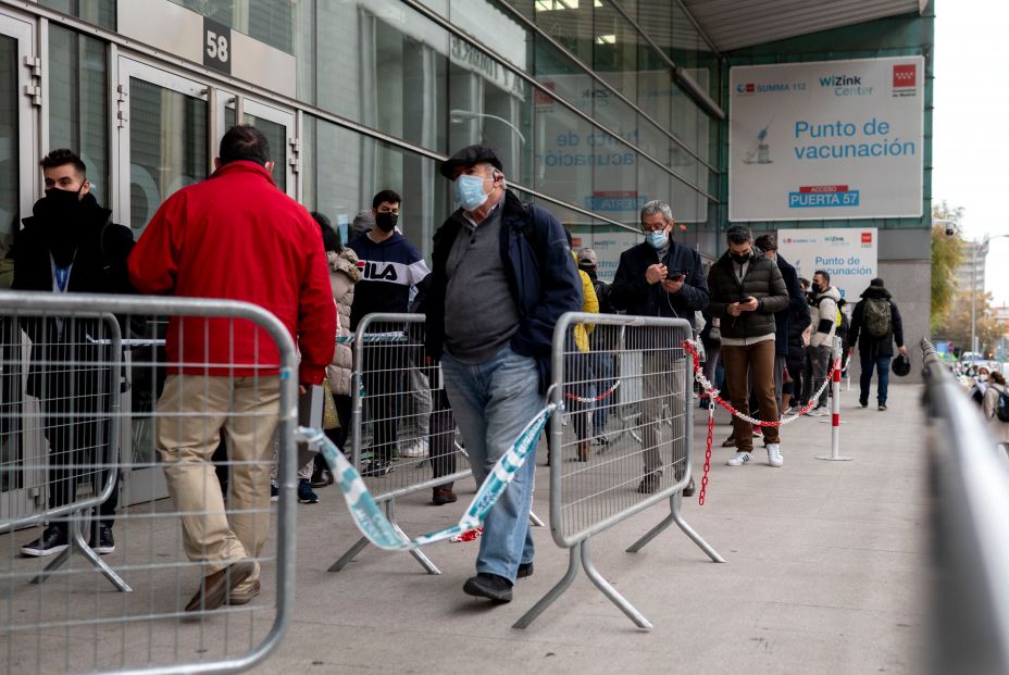 La EMA apuesta por adelantar la tercera dosis: "Es efectivo y seguro" La EMA apuesta por adelantar la tercera dosis: "Es efectivo y seguro"