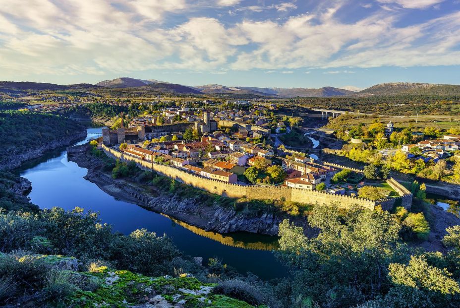 Los 8 pueblos más bonitos de España para visitar en otoño