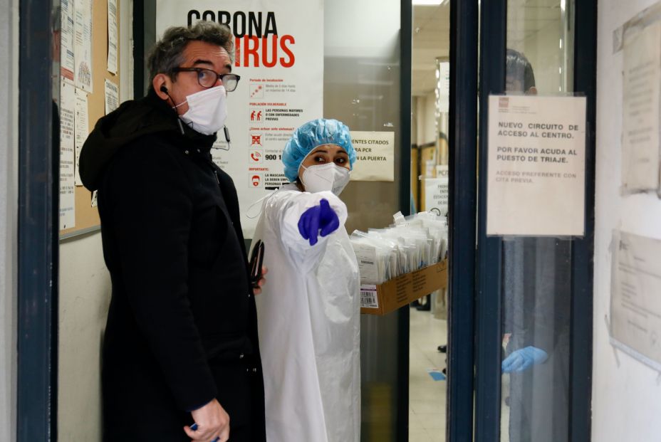 Los sanitarios jubilados podrán trabajar en 2022 sin perder sus derechos como pensionistas Los sanitarios jubilados podrán trabajar en 2022 sin perder sus derechos como pensionistas