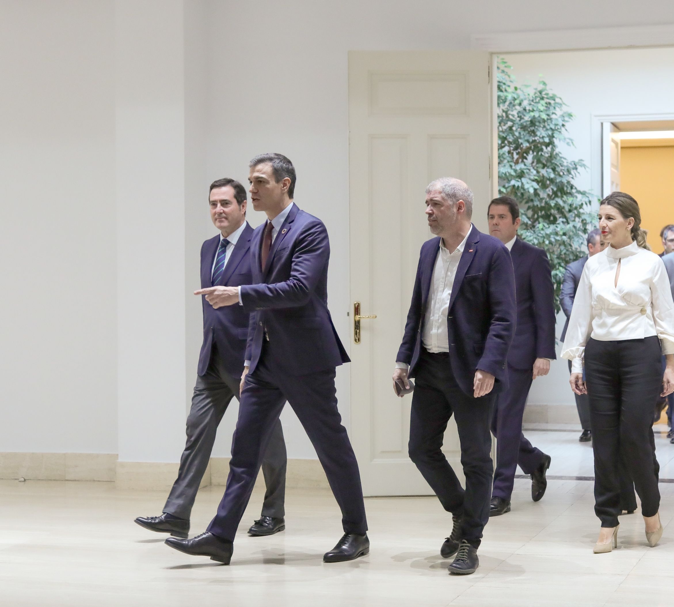 Gobierno, patronal y sindicatos pactan la reforma laboral