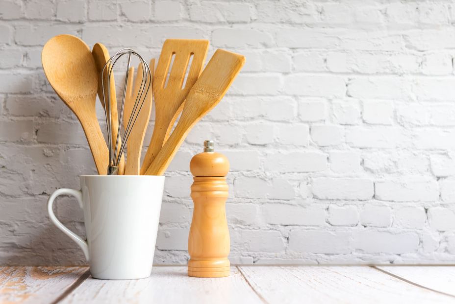 Cómo limpiar y desinfectar los utensilios de madera