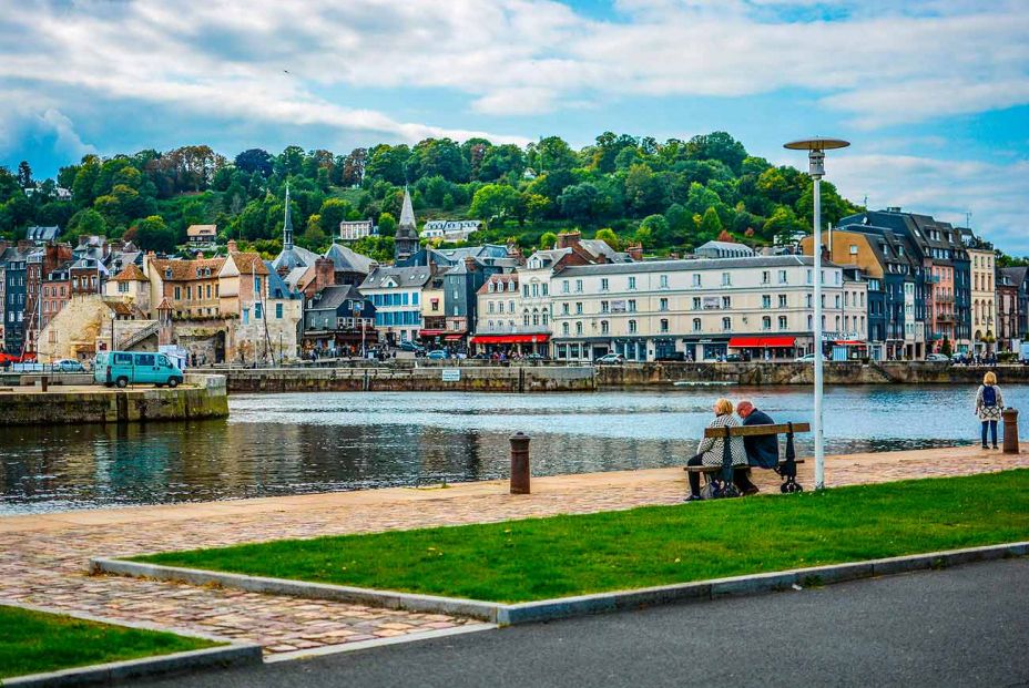 Estos son los 10 mejores destinos para ir a vivir en 2022 tras la jubilación. Foto: Bigstock Estos son los 10 mejores destinos para ir a vivir en 2022 tras la jubilación. Foto: Bigstock