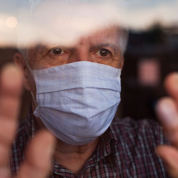 Las preocupaciones de los mayores para las elecciones de Castilla y León. Foto: Bigstock