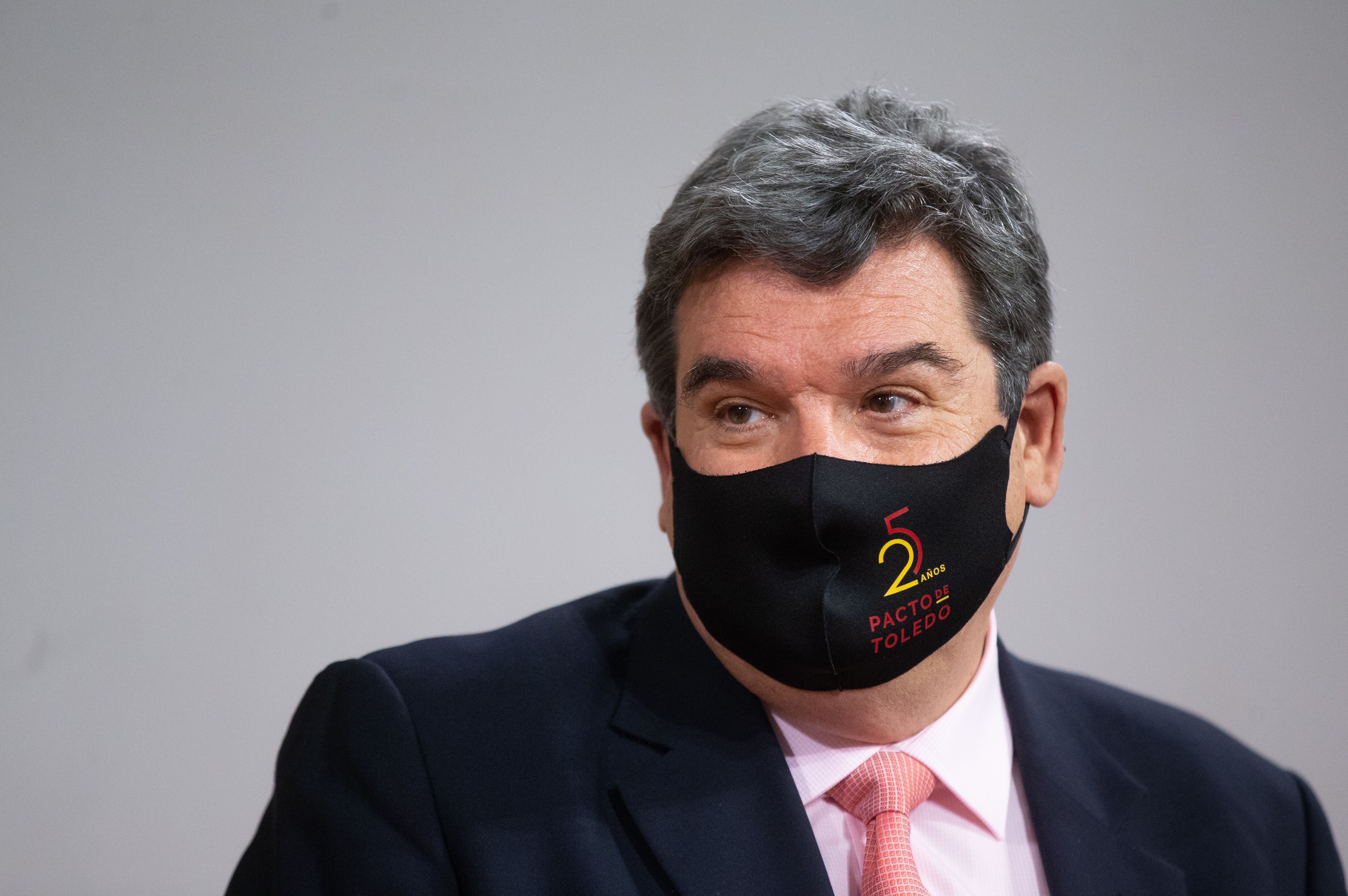 Escrivá, sobre el decreto que mezcla mascarillas y pensiones: "Todo el mundo lo debe de entender"