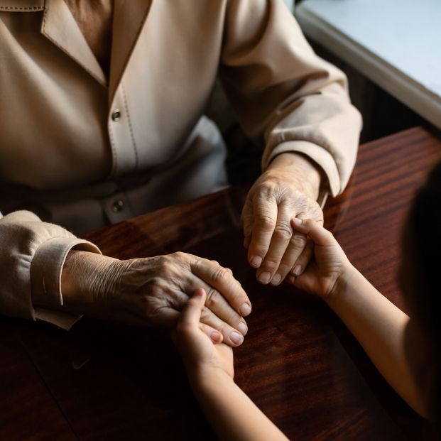 Belarra anuncia un permiso de cuidado remunerado para atender a hijos, padres y convivientes. Foto: Bigstock Belarra anuncia un permiso de cuidado remunerado para atender a hijos, padres y convivientes. Foto: Bigstock