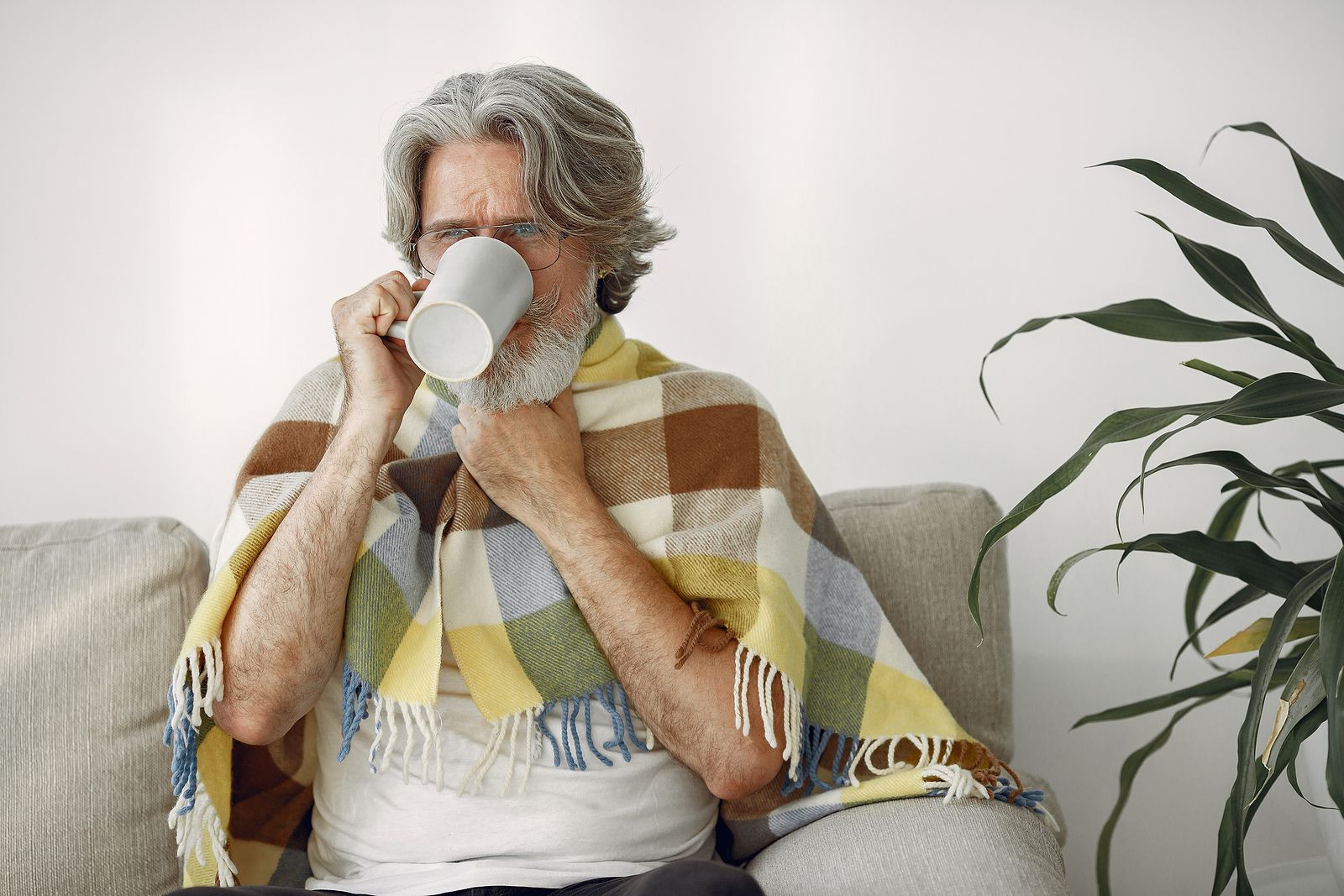 Consejos de Sanidad contra el frío: respirar por la nariz y vestir varias capas finas de ropa