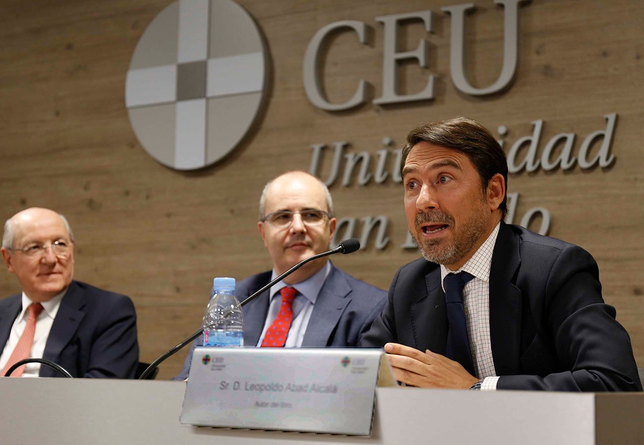 Leopoldo Abad: “Urge una secretaría de Estado de alfabetización digital de mayores”