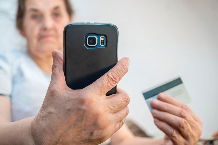 Plan de la banca para una mejor atención a mayores: franjas horarias y respuesta telefónica especial Plan de la banca para una mejor atención a mayores: franjas horarias y respuesta telefónica especial