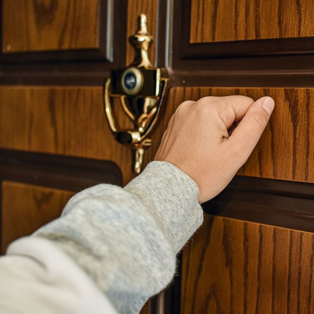 policia explica que hacer si tocan puerta de casa y hacen esta oferta