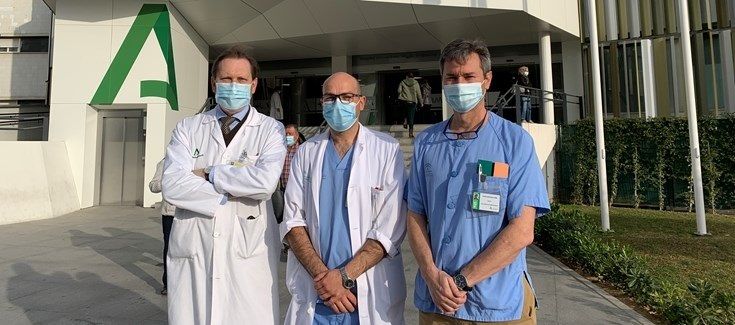 Algunos de los investigadores firmantes del trabajo en el Hospital Universitario Virgen Macarena. Algunos de los investigadores firmantes del trabajo en el Hospital Universitario Virgen Macarena.