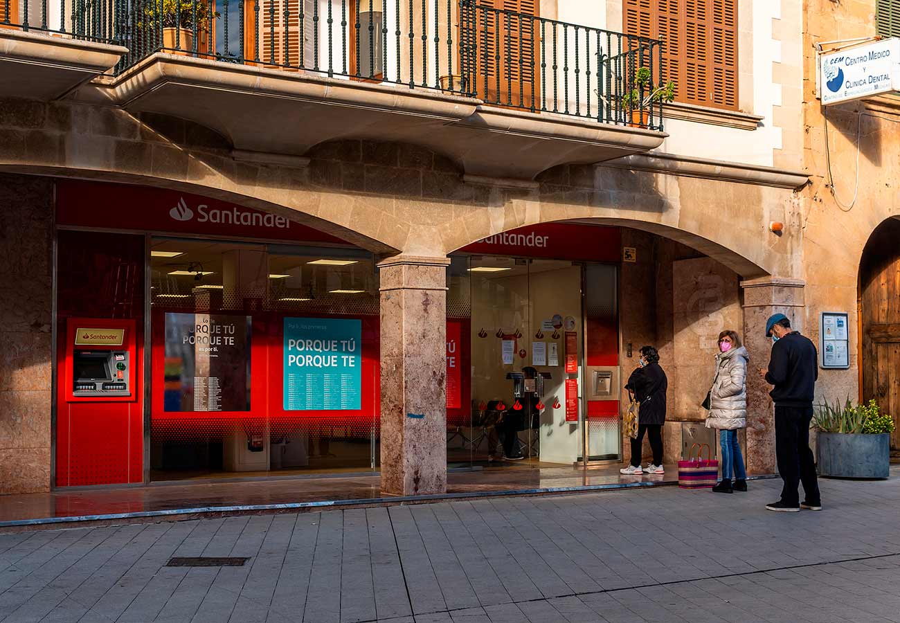 Pago de las pensiones en febrero de 2022: ¿cuál es la fecha de cobro en cada banco?. Foto: bigstock