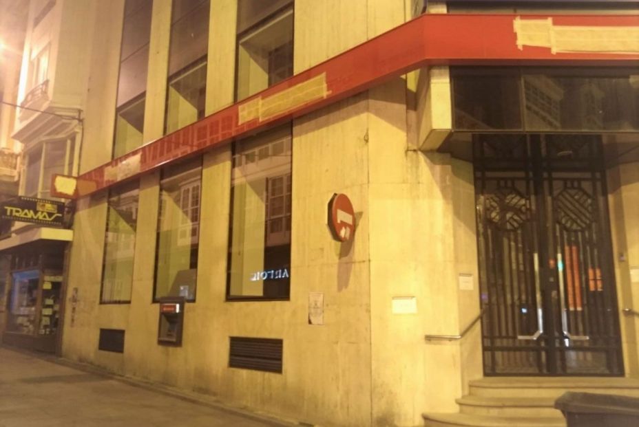 La banca reacciona a la presión: reconoce que debe reforzar la atención a los mayores. Foto: Europa Press La banca reacciona a la presión: reconoce que debe reforzar la atención a los mayores. Foto: Europa Press