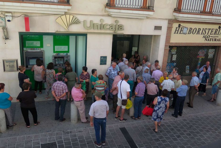 Test de estrés de 65YMÁS a la banca: suspensos generalizados y algún aprobado raspado. Foto: Bigstock Test de estrés de 65YMÁS a la banca: suspensos generalizados y algún aprobado raspado. Foto: Bigstock