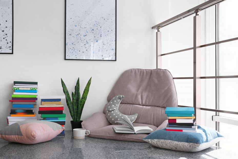 Habitación con mucha luz natural Habitación con mucha luz natural