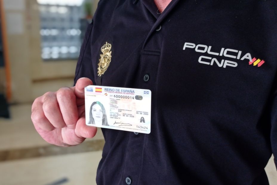 ¿Se puede utilizar un dibujo o símbolo en la firma del DNI? ¿Se puede utilizar un dibujo o símbolo en la firma del DNI?