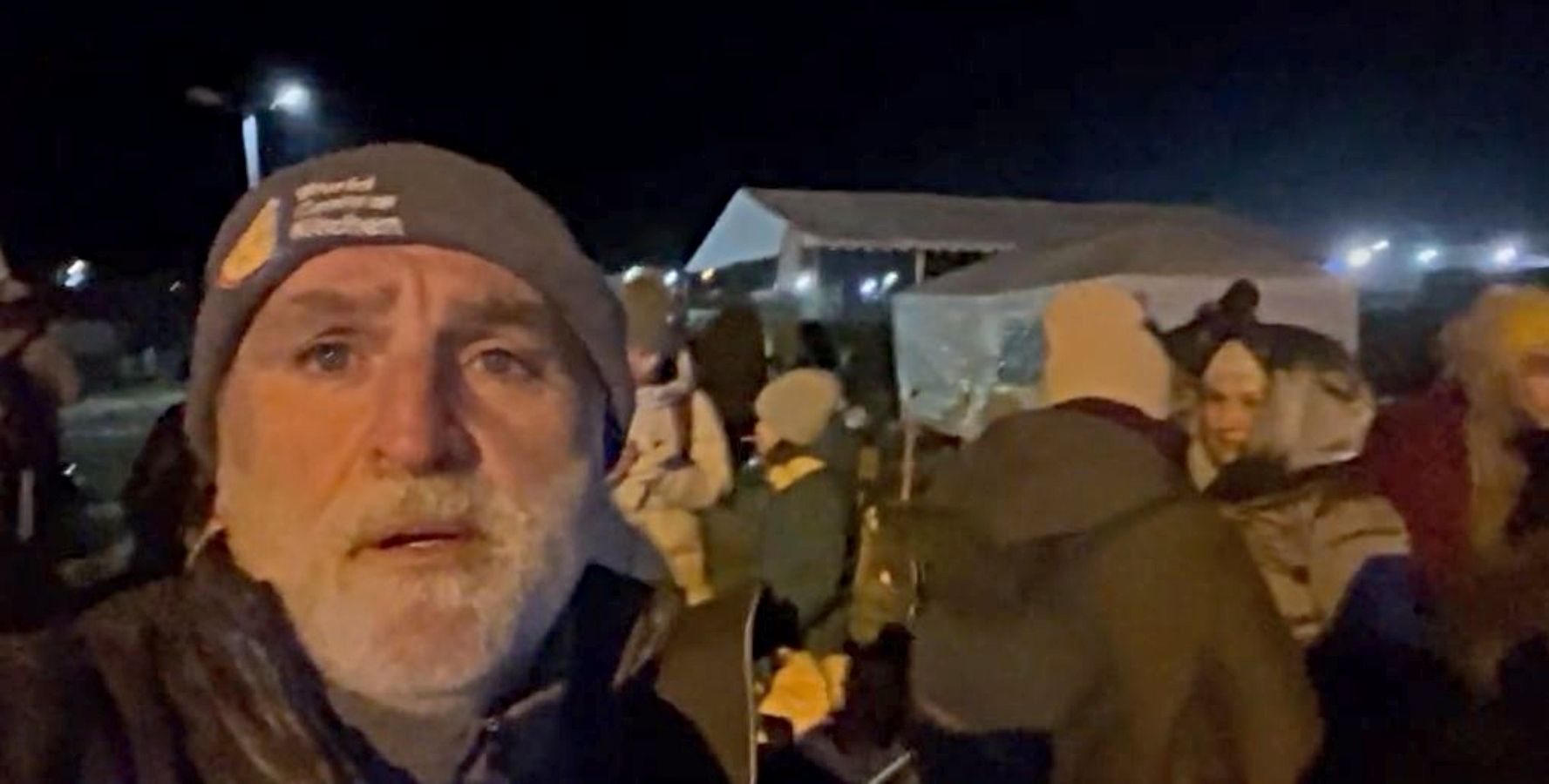 El chef José Andrés se desplaza a Ucrania para ayudar a los refugiados: "Putin es un matón"