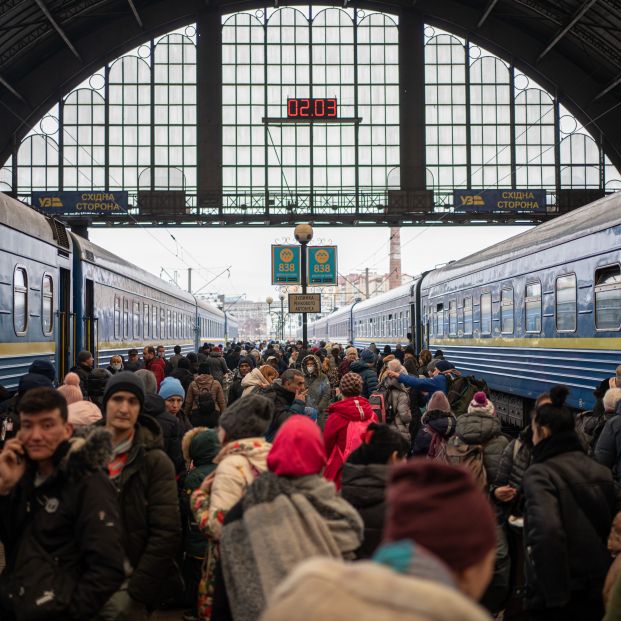 Una pareja, de 72 y 74 años, huye de Ucrania a Zaragoza: "No están descansando ni comiendo". Foto: Europa Press Una pareja, de 72 y 74 años, huye de Ucrania a Zaragoza: "No están descansando ni comiendo". Foto: Europa Press