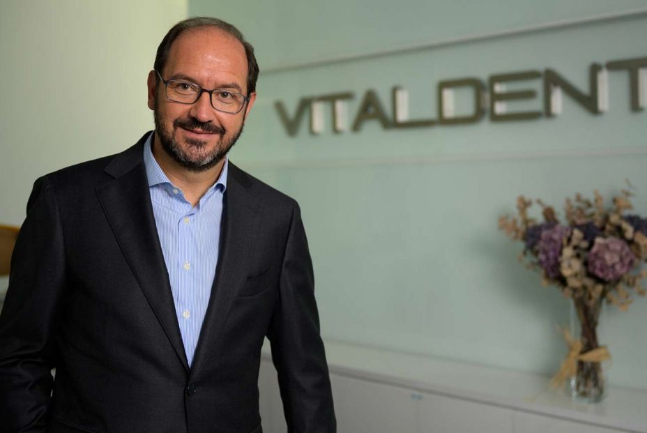 Javier Martín Ocaña, CEO de Vitaldent: “La ortodoncia no es un tratamiento solo de jóvenes” . Foto: Vitaldent Javier Martín Ocaña, CEO de Vitaldent: “La ortodoncia no es un tratamiento solo de jóvenes” . Foto: Vitaldent